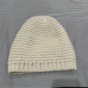 Aritzia Wilfred Cream/Tan Knit Beanie